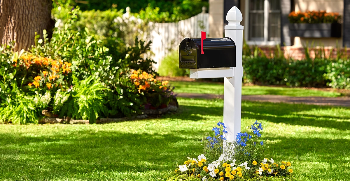 Mailbox Heroes delivers your small business ad offers to 10,000 residential mailboxes per month easily.